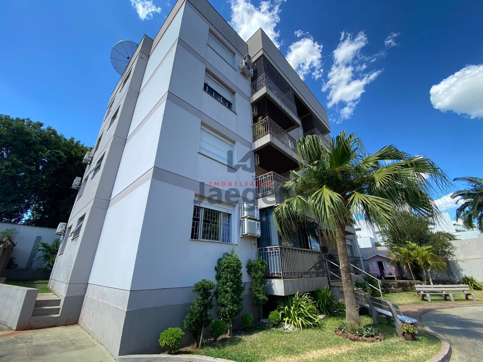 Apartamento, 3 quartos, 121 m² - Foto 2