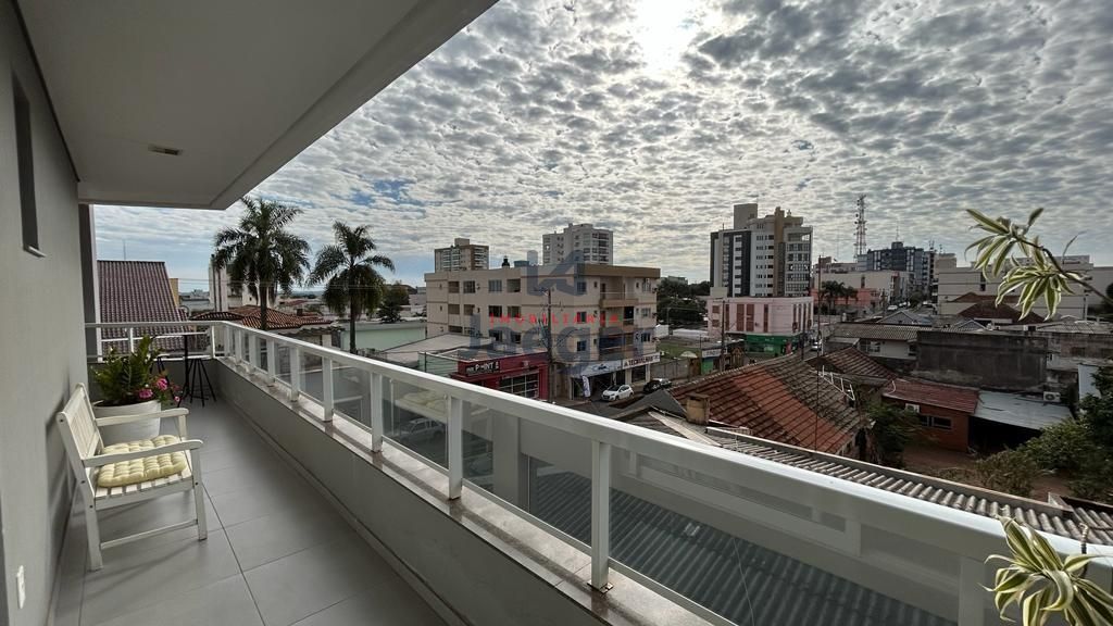 Apartamento à venda com 3 quartos, 180m² - Foto 9