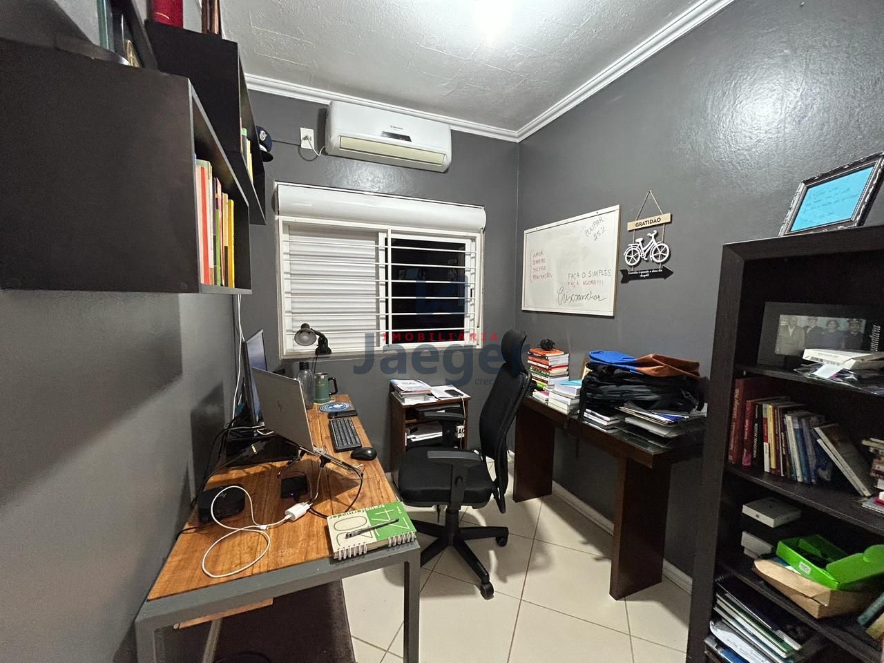 Casa à venda com 4 quartos, 200m² - Foto 19