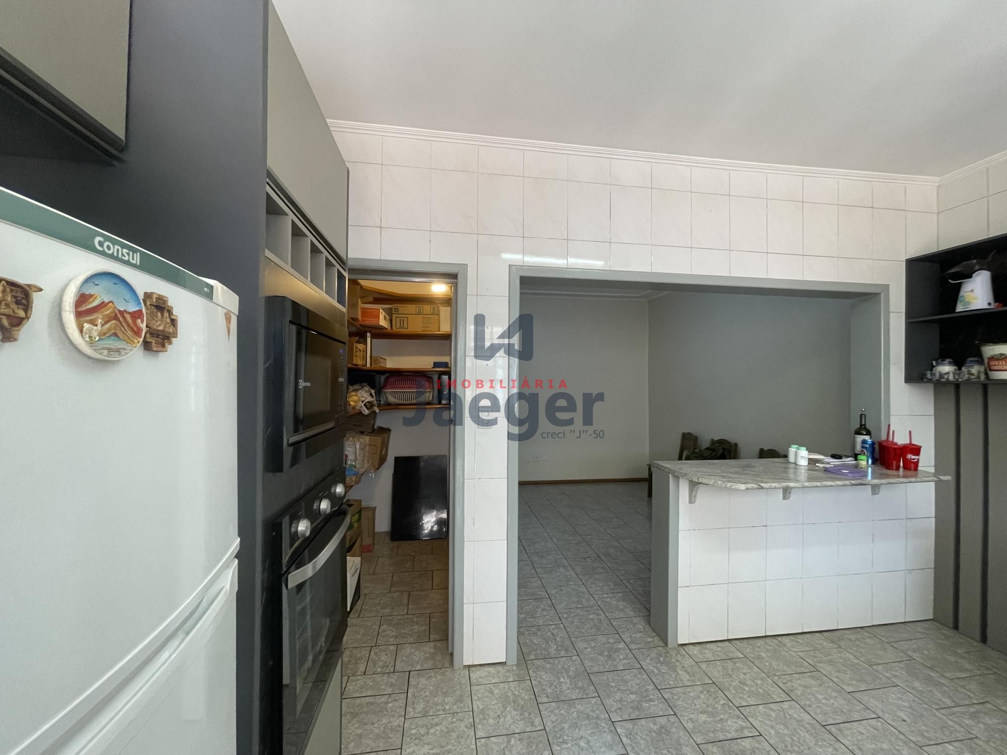 Apartamento à venda com 3 quartos, 137m² - Foto 22