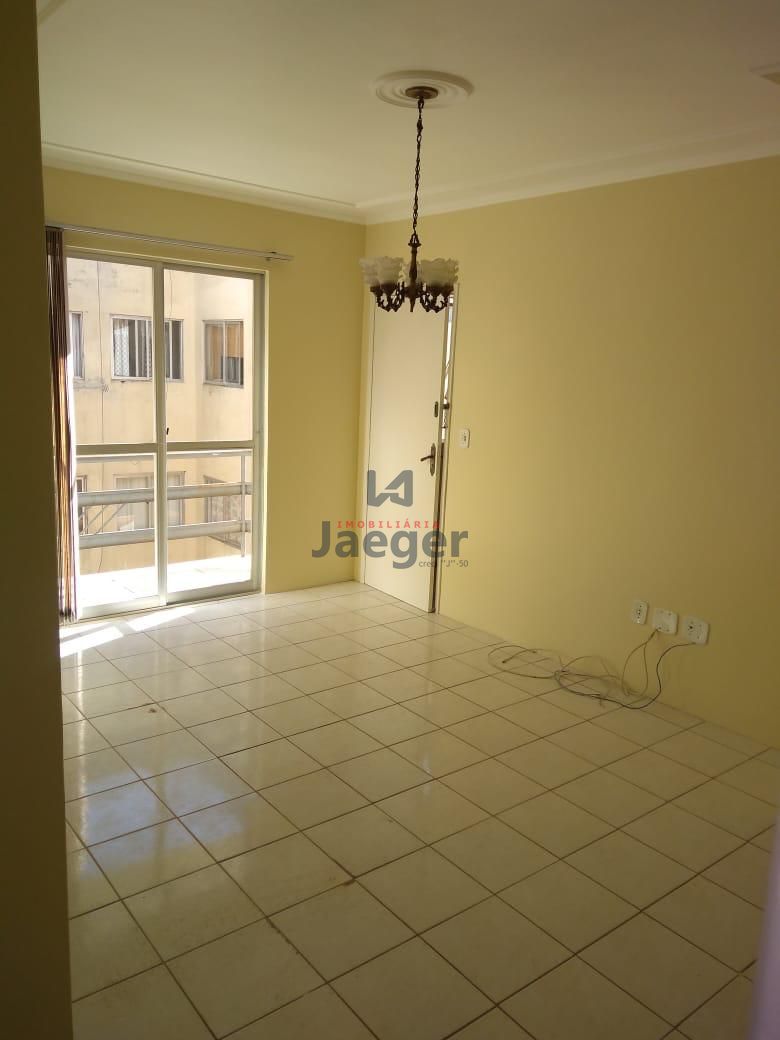 Apartamento à venda com 2 quartos, 60m² - Foto 1