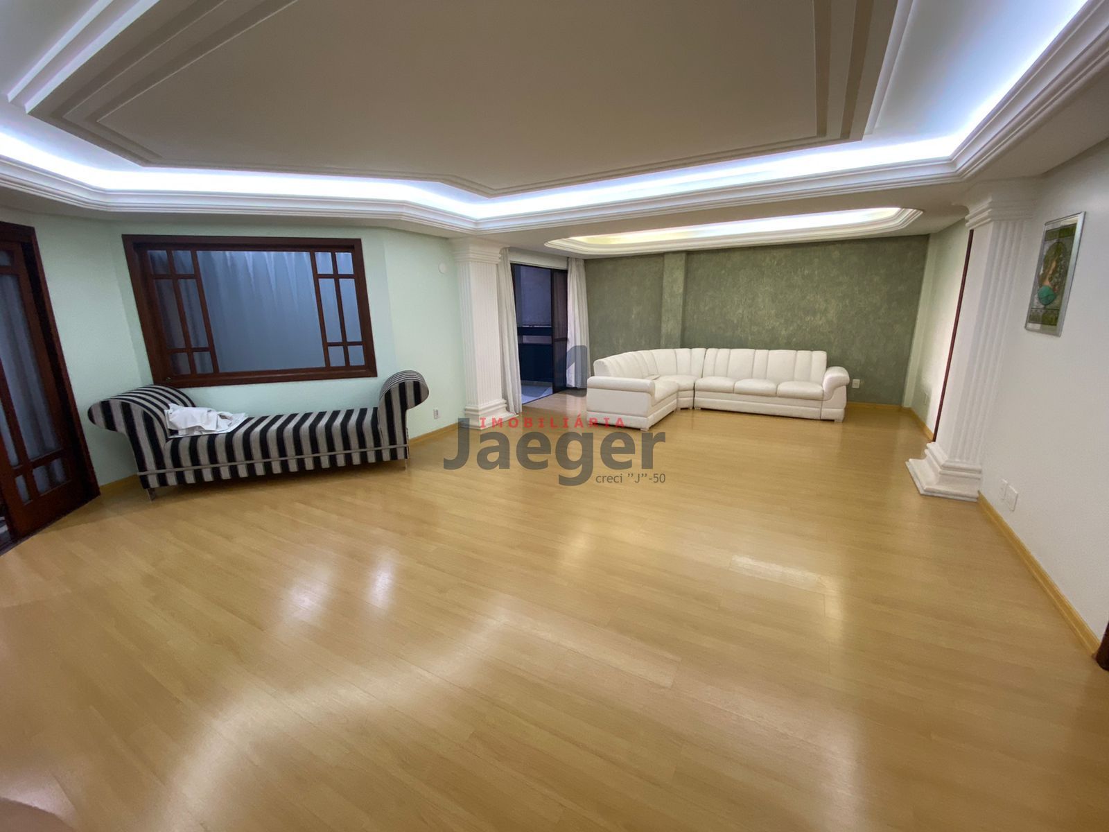 Apartamento, 1 quarto, 244 m² - Foto 1