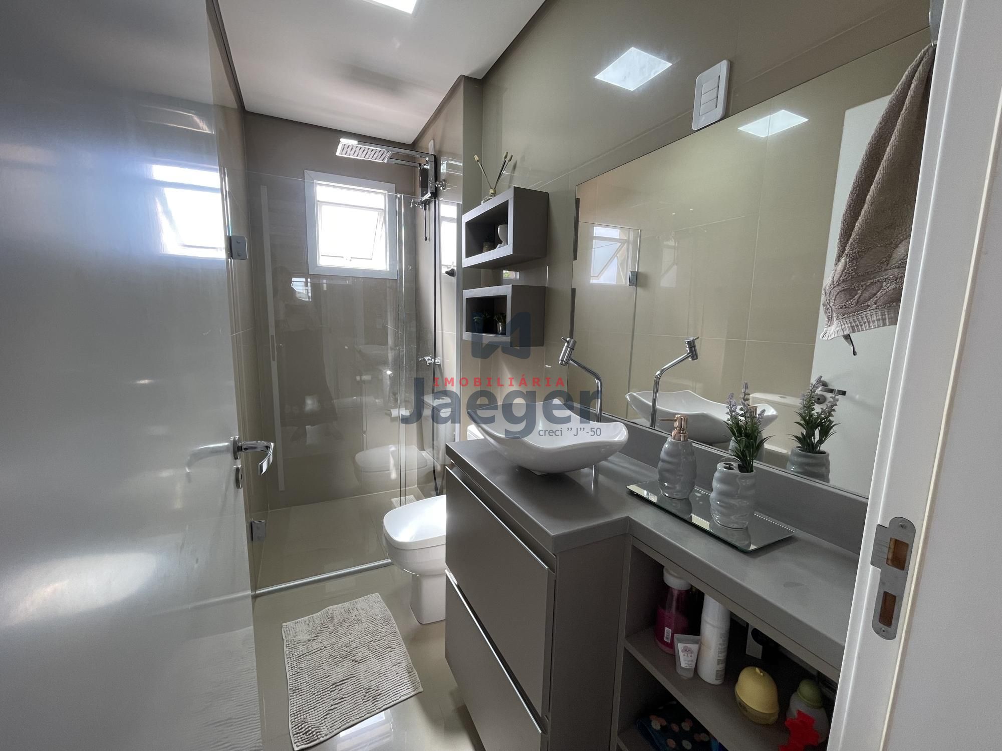 Apartamento, 3 quartos, 110 m² - Foto 1