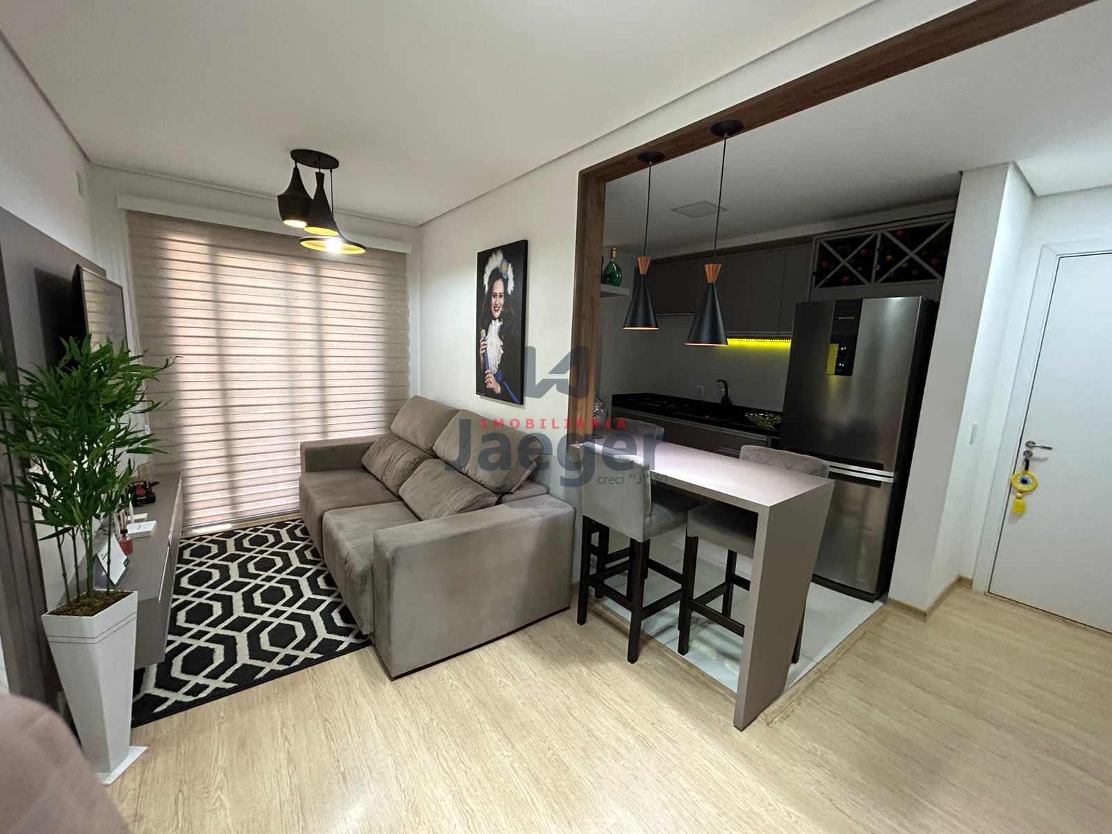 Apartamento à venda com 2 quartos, 56m² - Foto 3