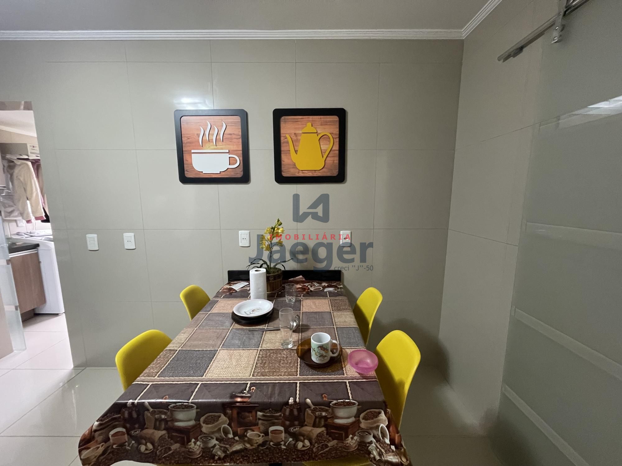 Apartamento à venda com 3 quartos, 124m² - Foto 6