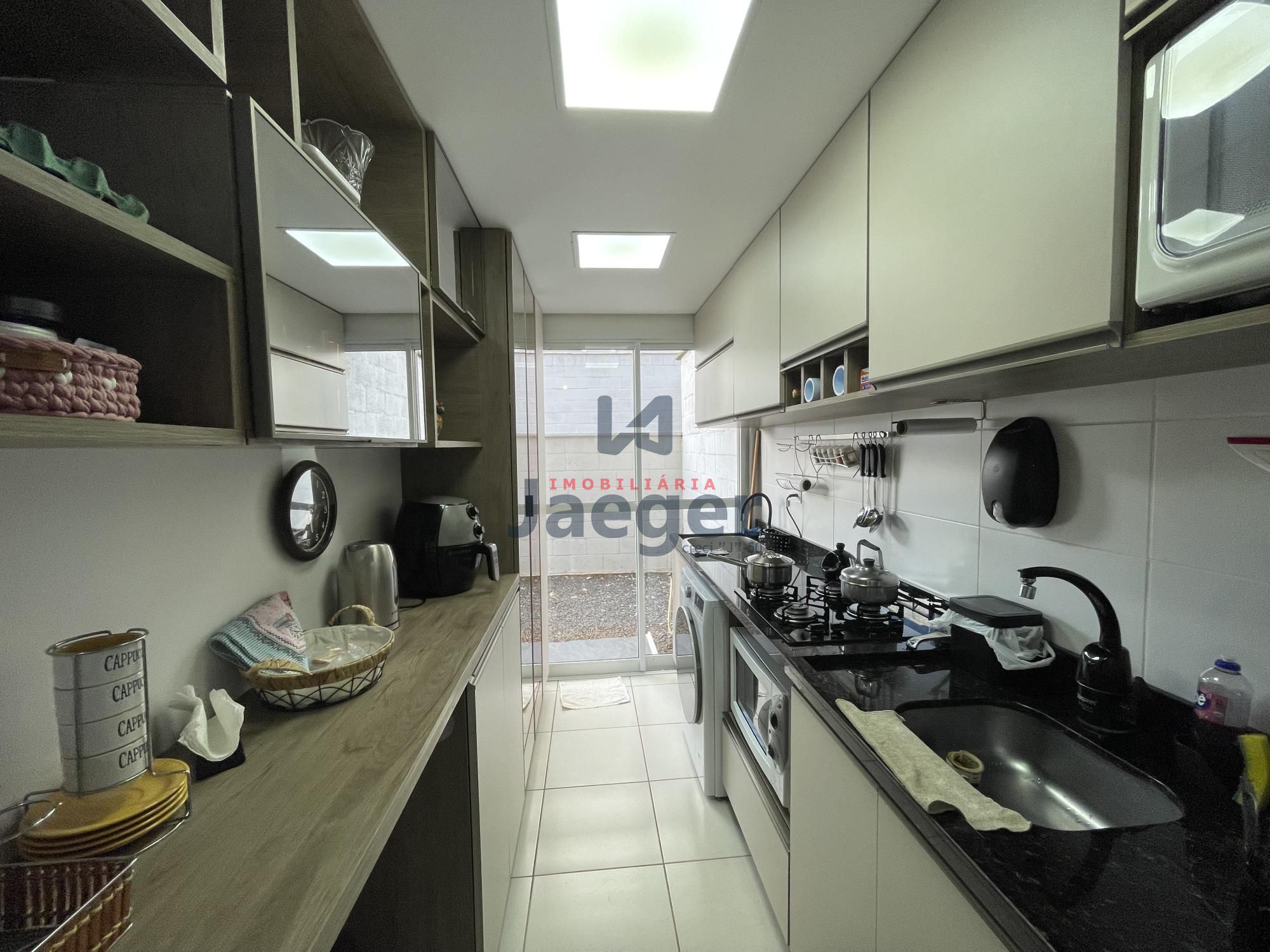 Apartamento à venda com 2 quartos, 55m² - Foto 4