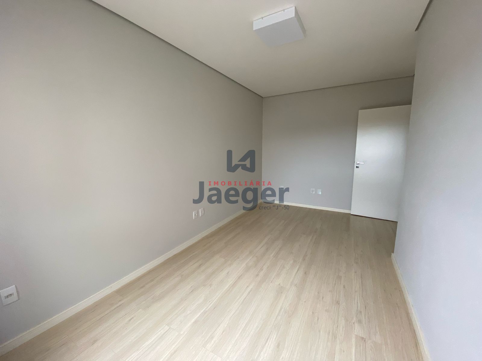 Apartamento para alugar com 2 quartos, 130m² - Foto 9