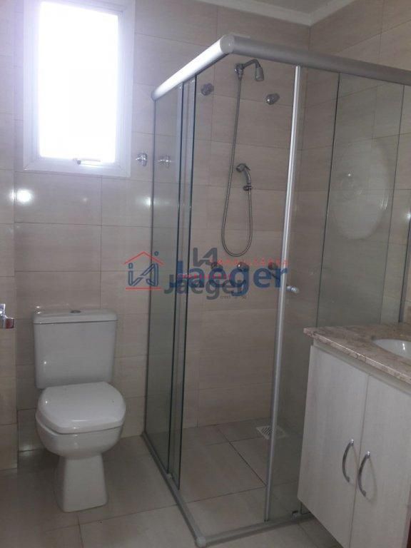 Apartamento à venda com 3 quartos, 148m² - Foto 2