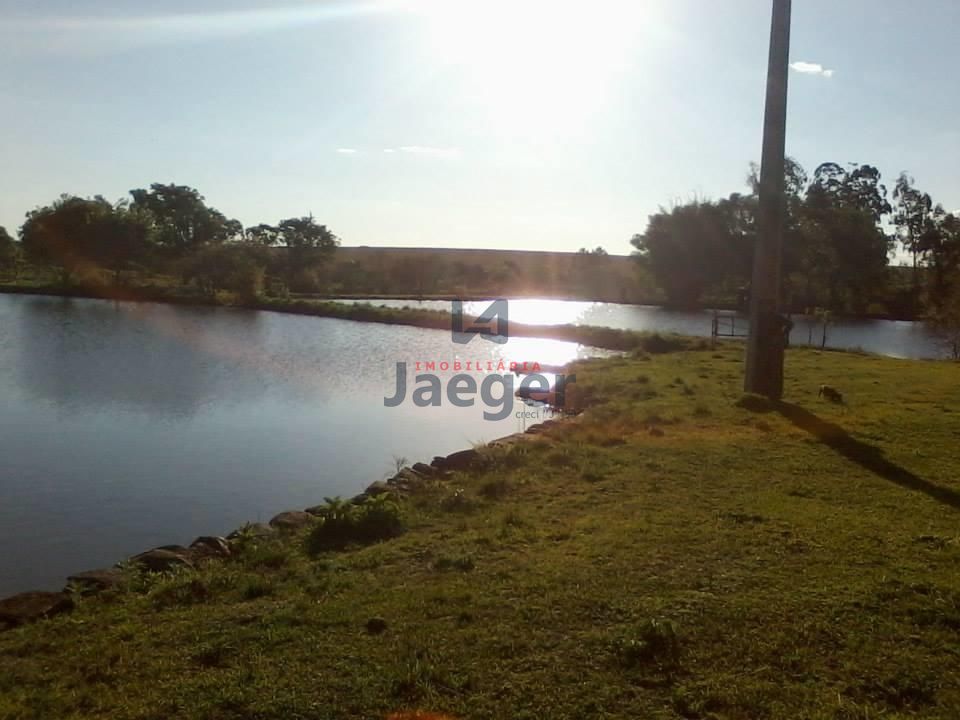 Chácara à venda com 3 quartos, 10200000m² - Foto 1