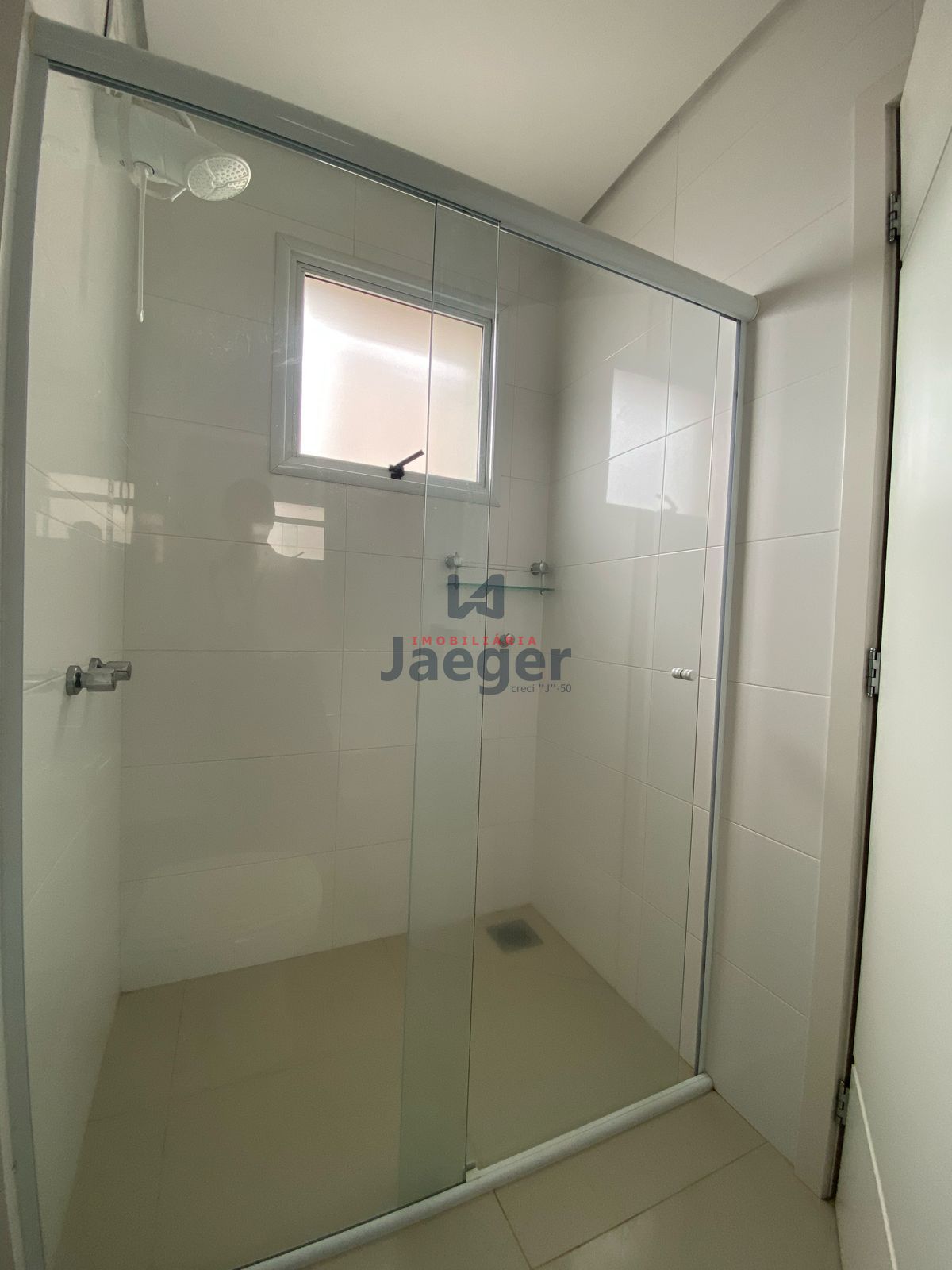Apartamento para alugar com 2 quartos, 130m² - Foto 7