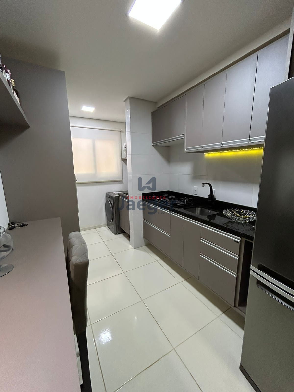 Apartamento à venda com 2 quartos, 56m² - Foto 8