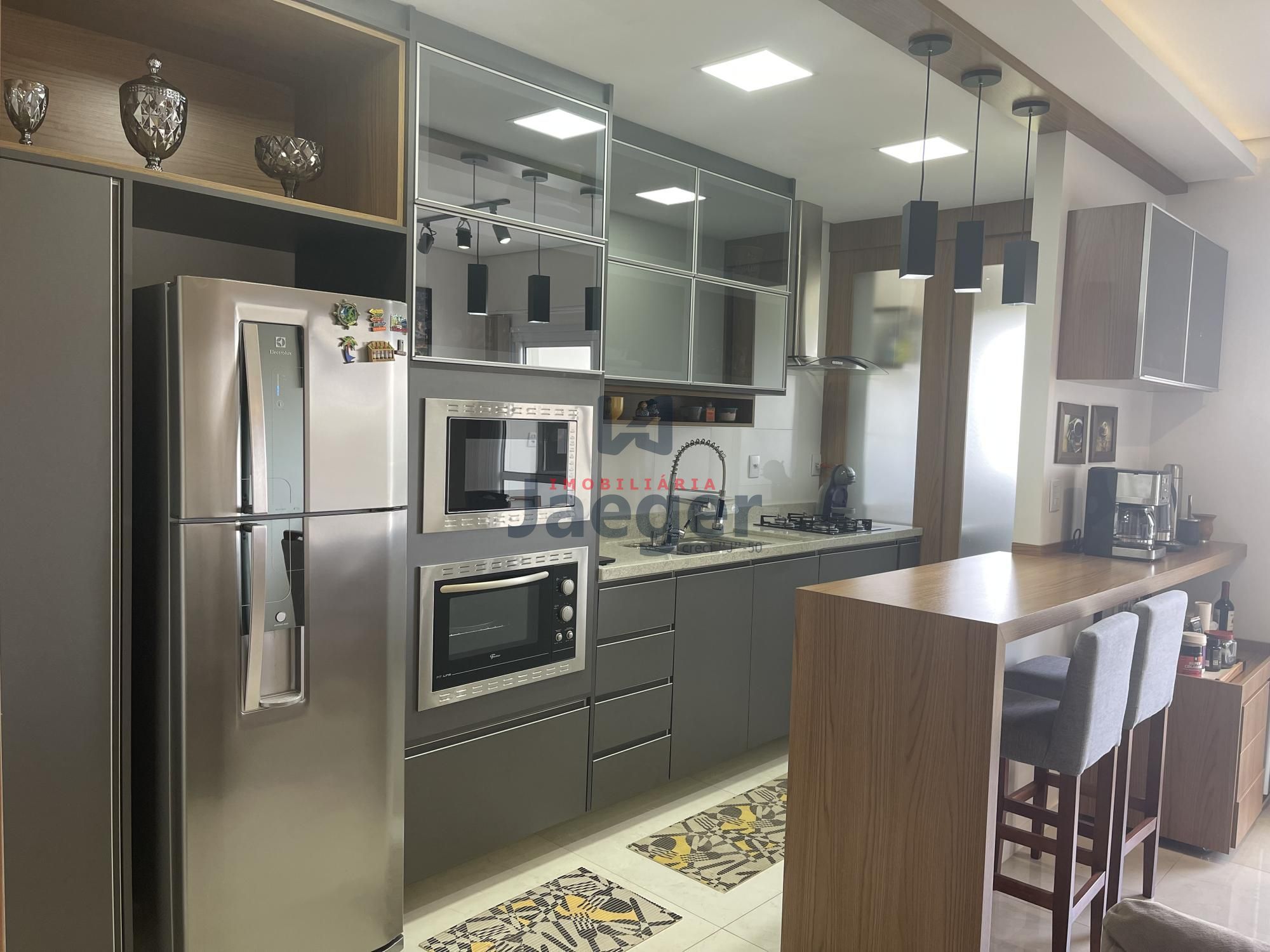 Apartamento à venda com 2 quartos, 72m² - Foto 5