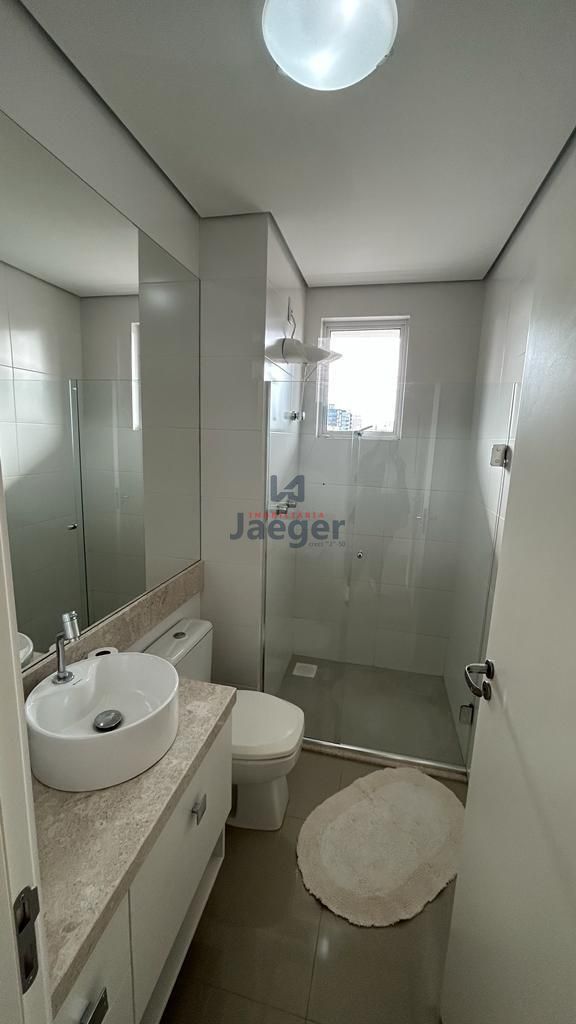 Apartamento à venda com 3 quartos, 180m² - Foto 17