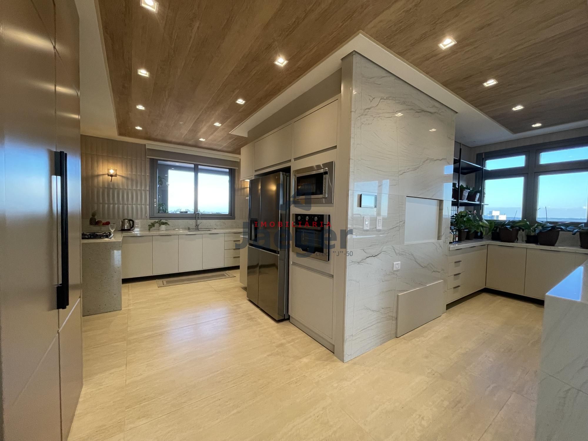 Apartamento à venda com 3 quartos, 298m² - Foto 21