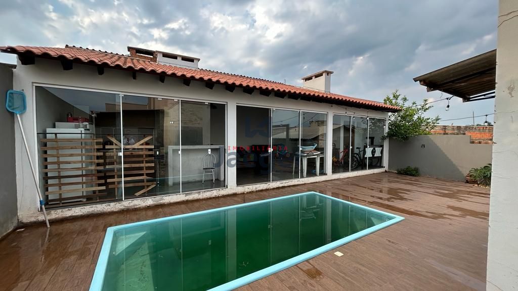 Casa à venda com 3 quartos, 136m² - Foto 6