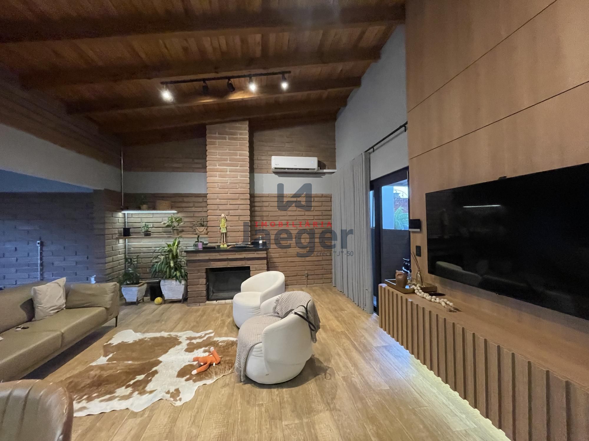 Casa, 3 quartos, 175 m² - Foto 2