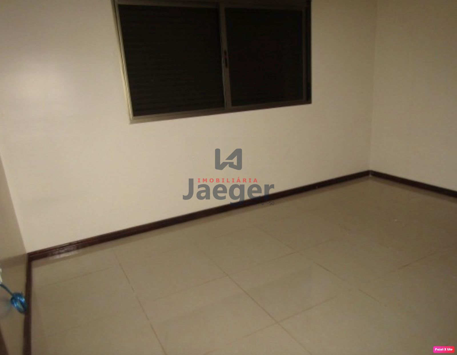 Casa à venda com 2 quartos, 70m² - Foto 4