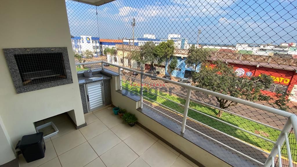 Apartamento à venda com 2 quartos, 74m² - Foto 1