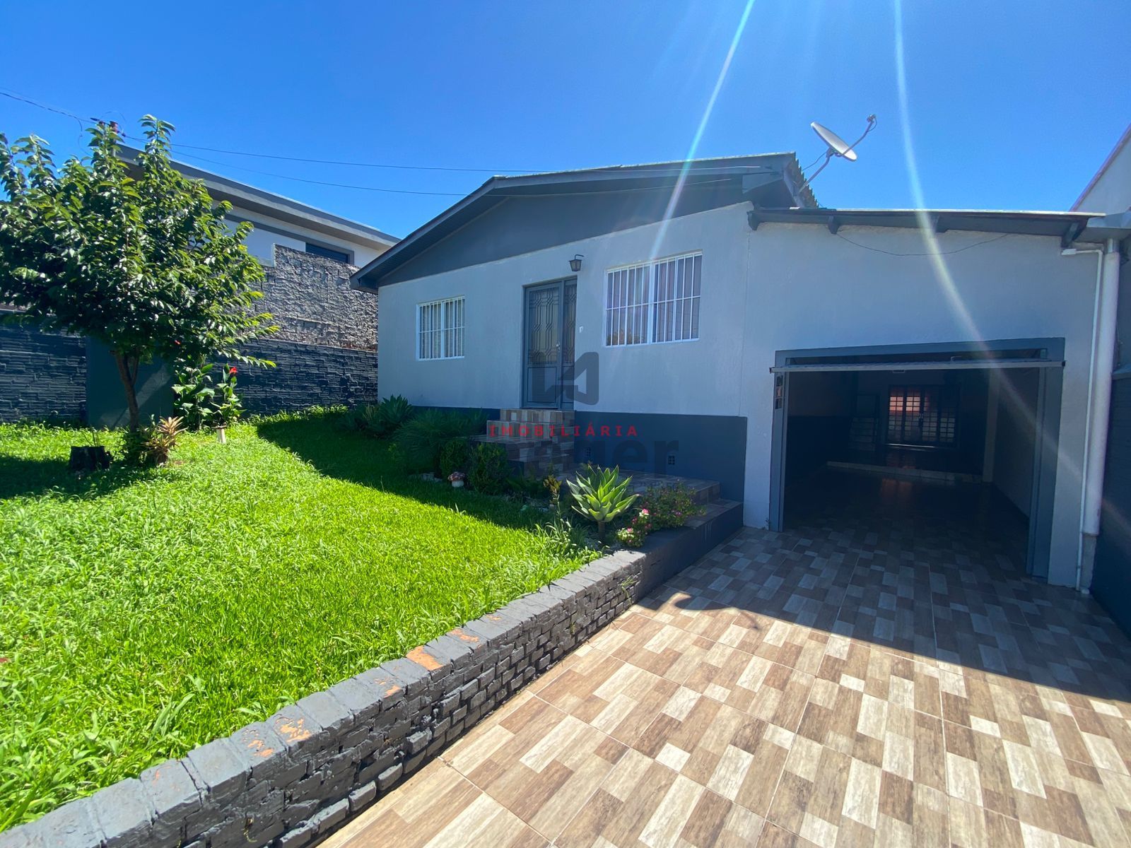 Casa, 4 quartos, 239 m² - Foto 1