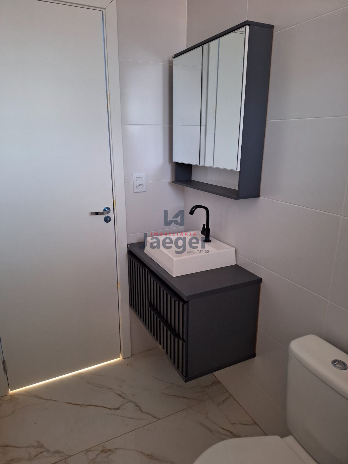 Apartamento à venda com 2 quartos, 65m² - Foto 7