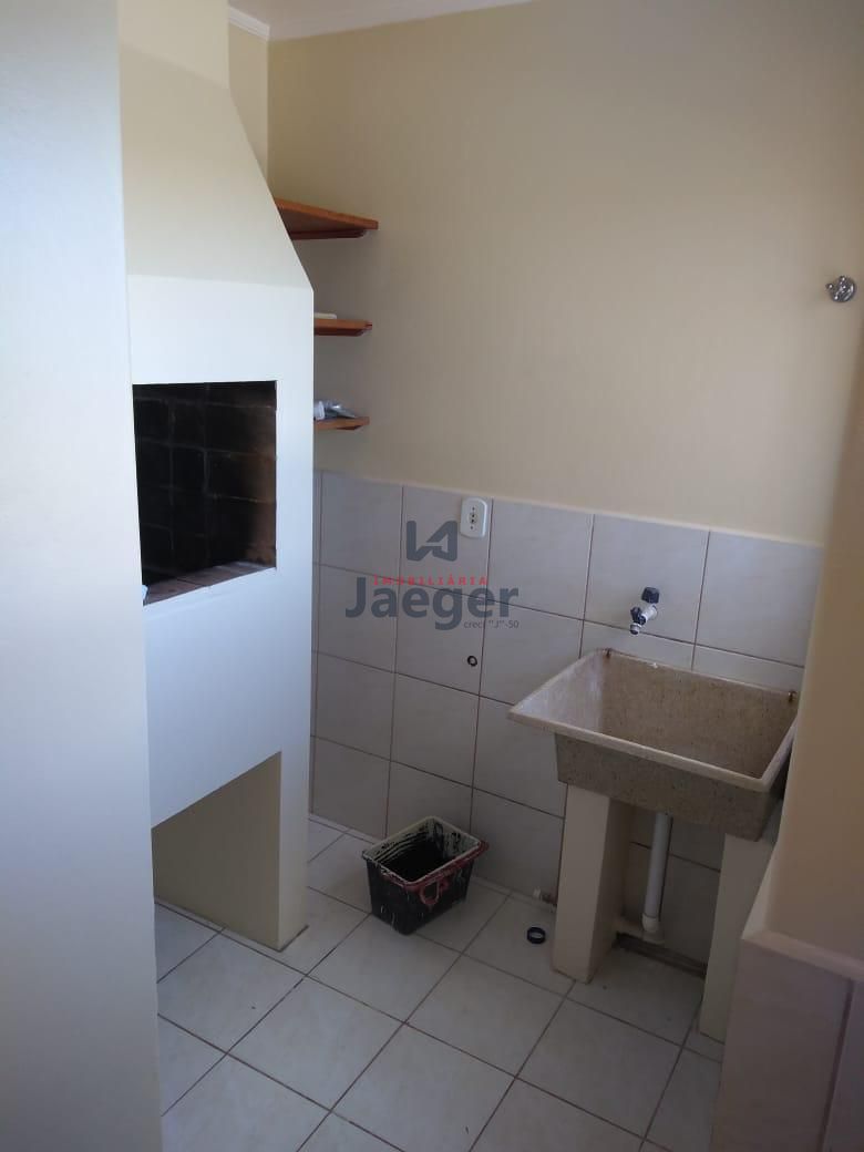 Apartamento à venda com 2 quartos, 60m² - Foto 2