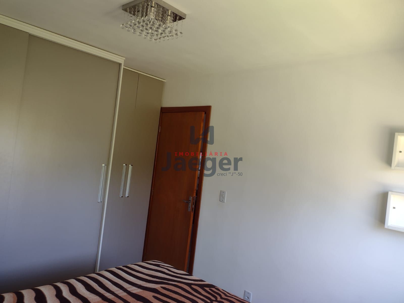 Apartamento à venda com 2 quartos, 45m² - Foto 4