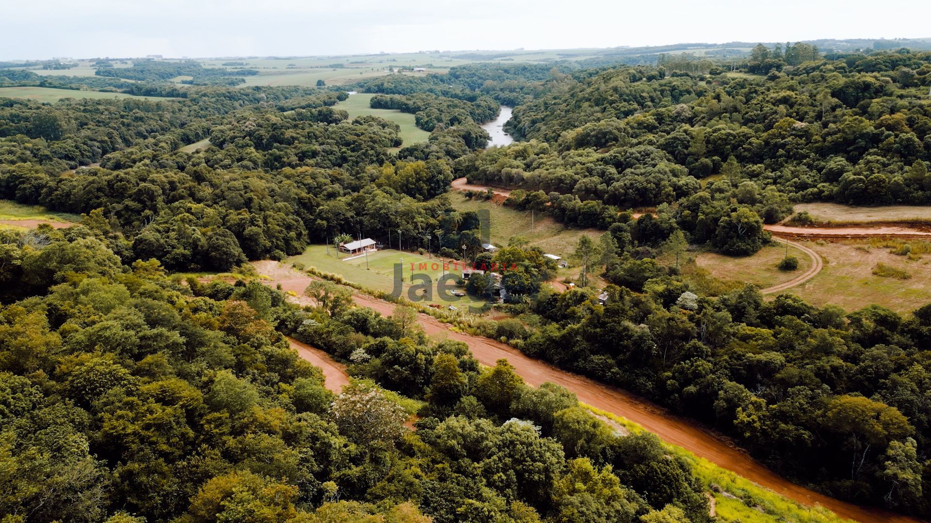 Terreno à venda, 2048m² - Foto 1