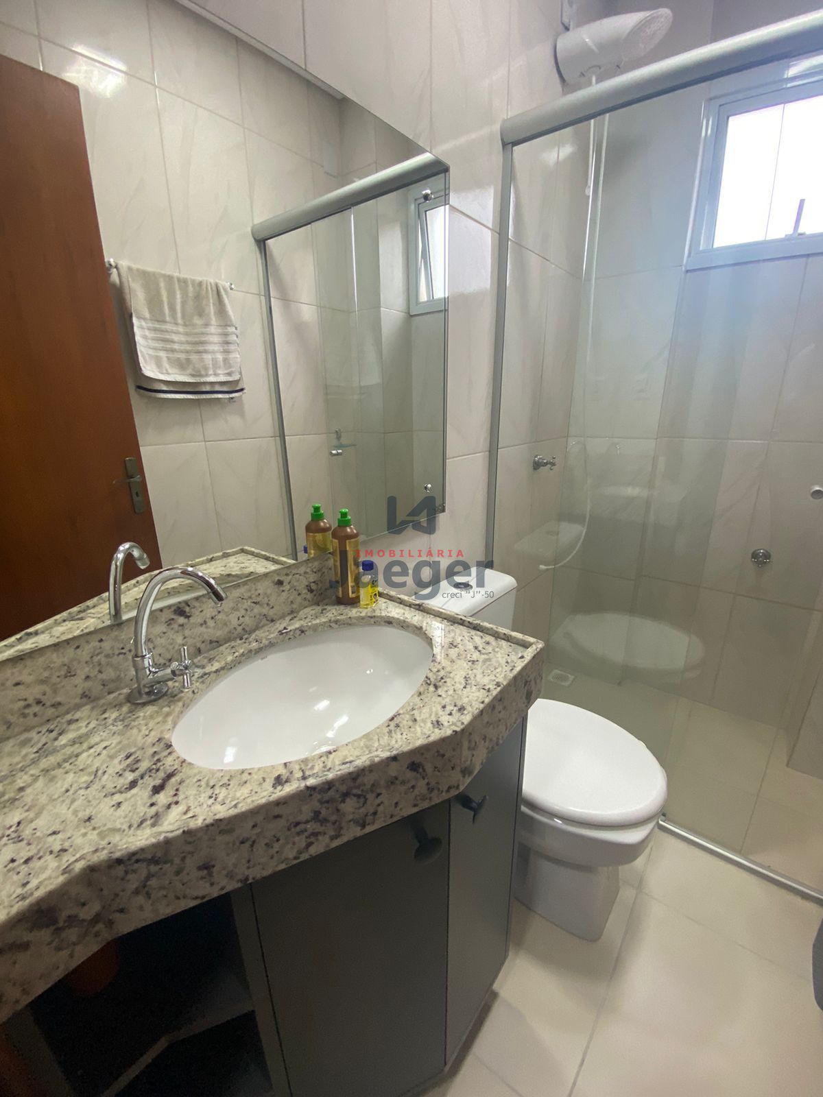 Apartamento à venda com 2 quartos, 69m² - Foto 12