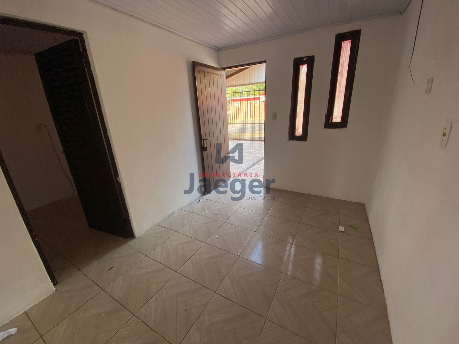 Casa para alugar com 2 quartos, 61m² - Foto 1