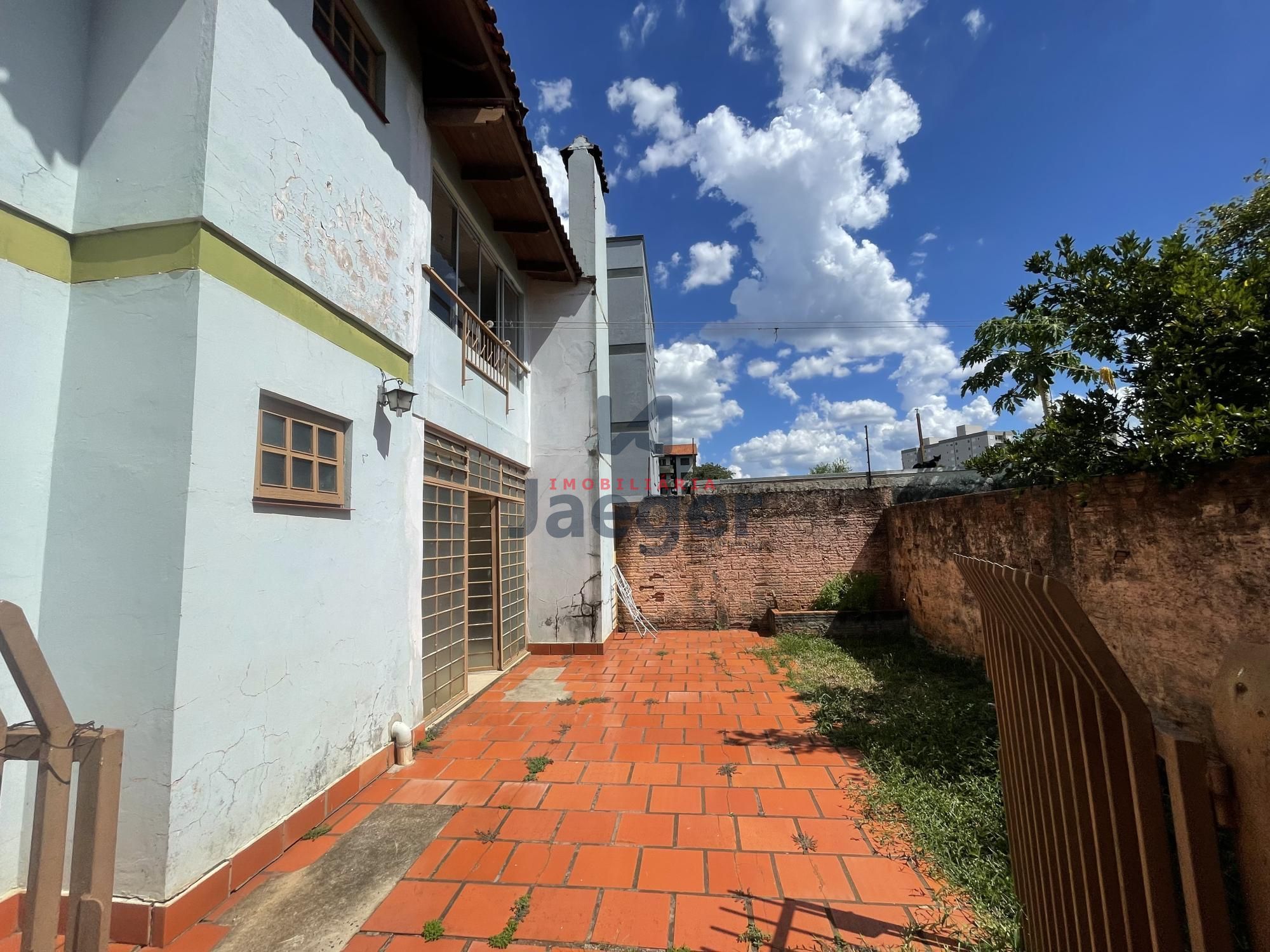 Apartamento à venda com 3 quartos, 137m² - Foto 13
