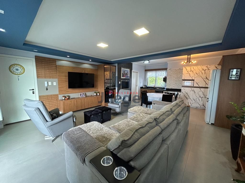 Apartamento à venda com 3 quartos, 135m² - Foto 4