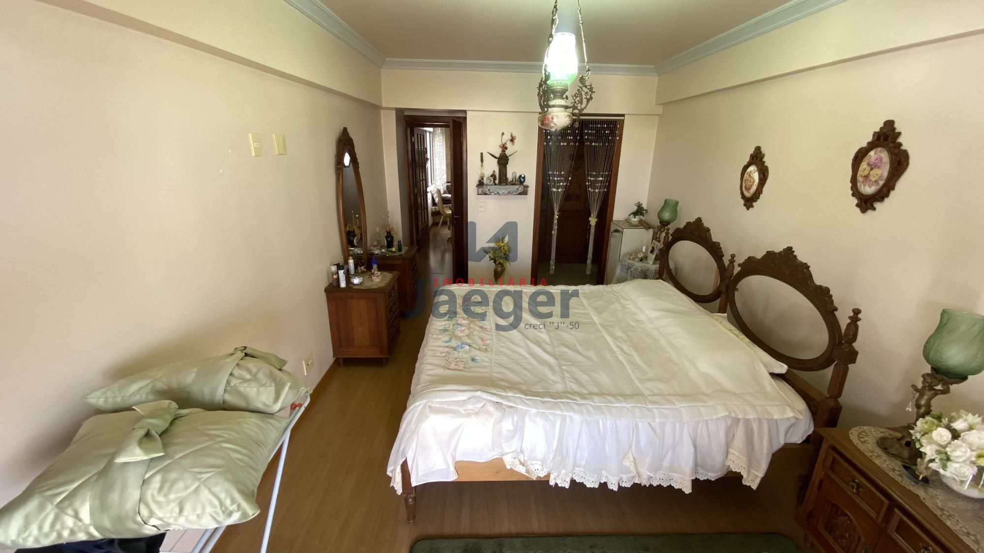 Apartamento à venda com 3 quartos, 248m² - Foto 25