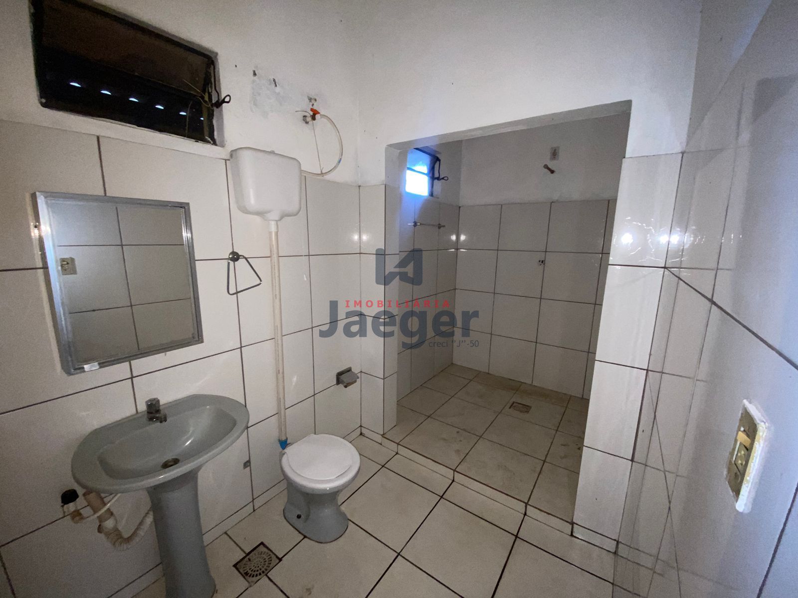 Apartamento para alugar com 2 quartos, 101m² - Foto 9