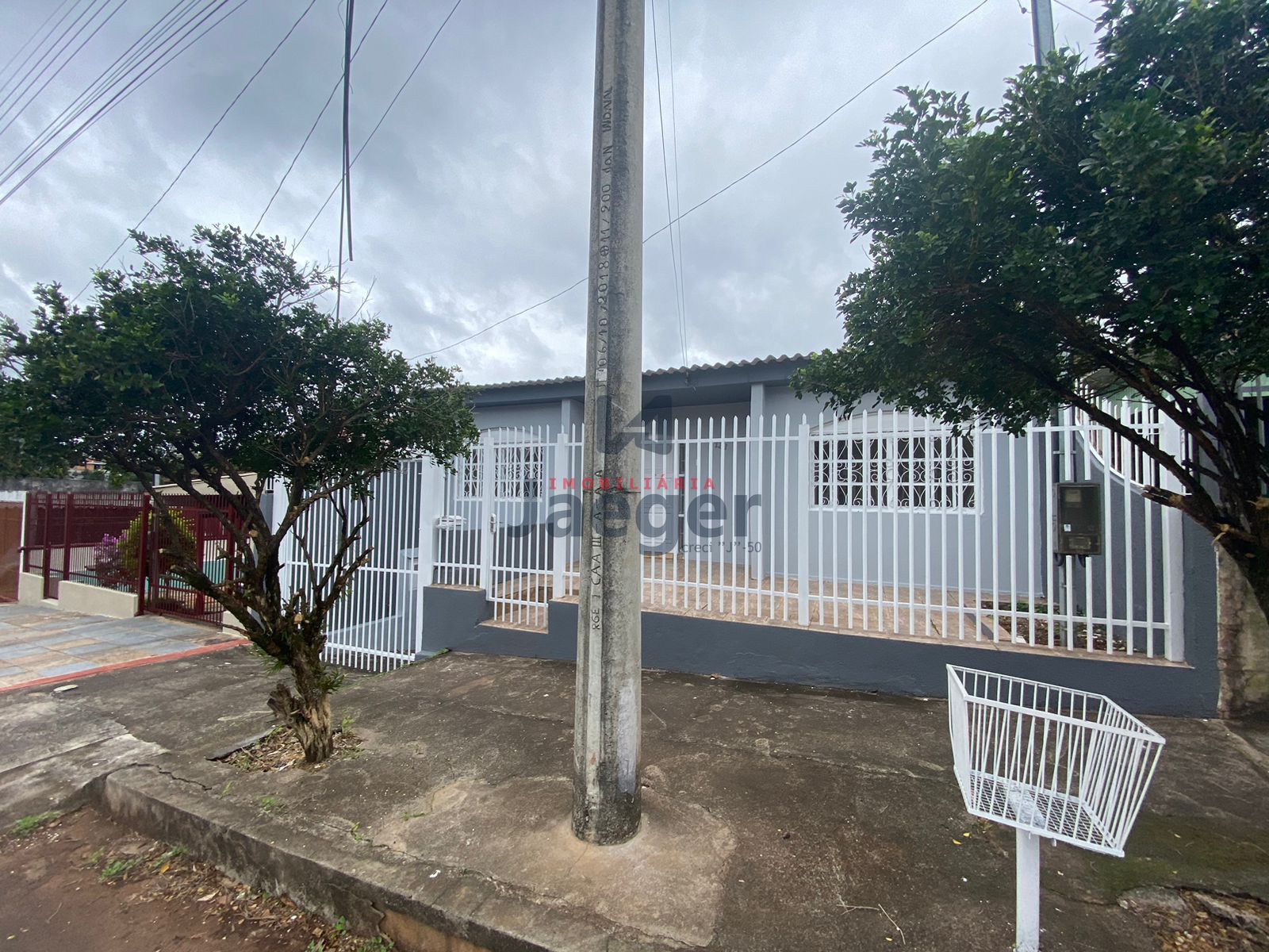 Casa à venda com 3 quartos, 190m² - Foto 2