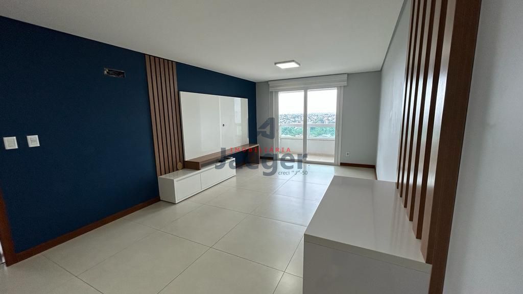 Apartamento à venda com 3 quartos, 126m² - Foto 9