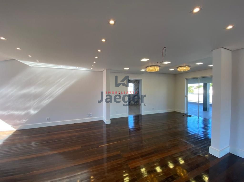 Casa à venda e aluguel com 4 quartos, 744m² - Foto 3
