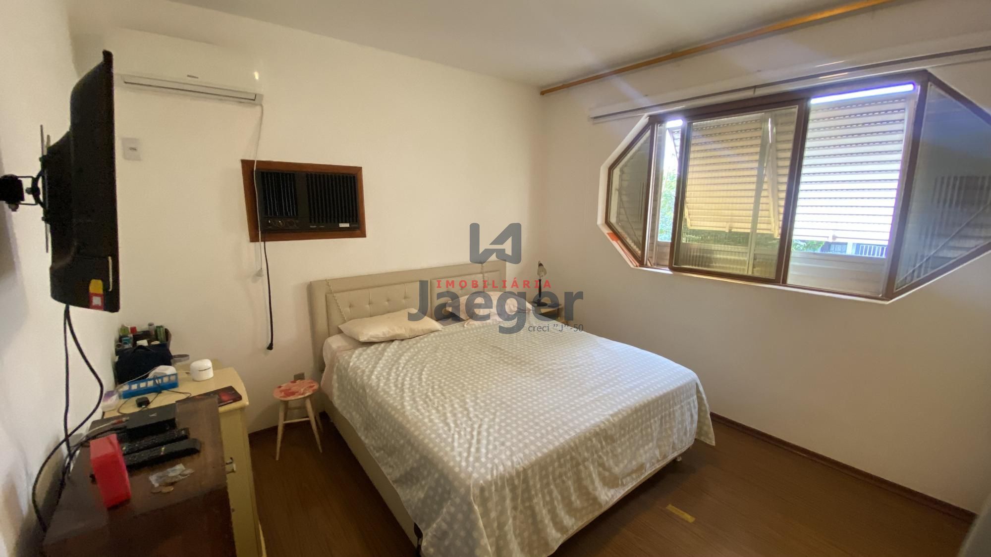 Casa à venda com 3 quartos, 167m² - Foto 9