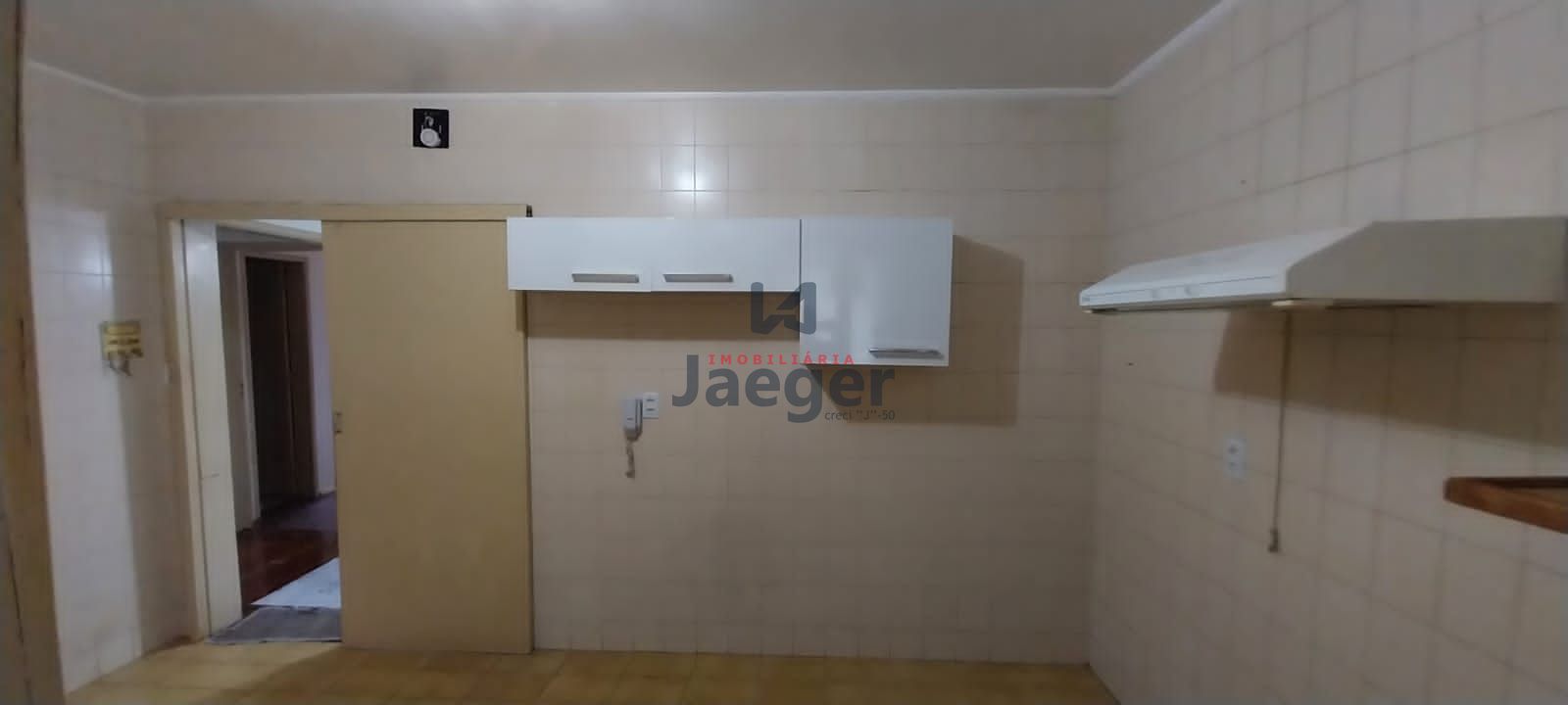 Apartamento à venda com 3 quartos, 130m² - Foto 3