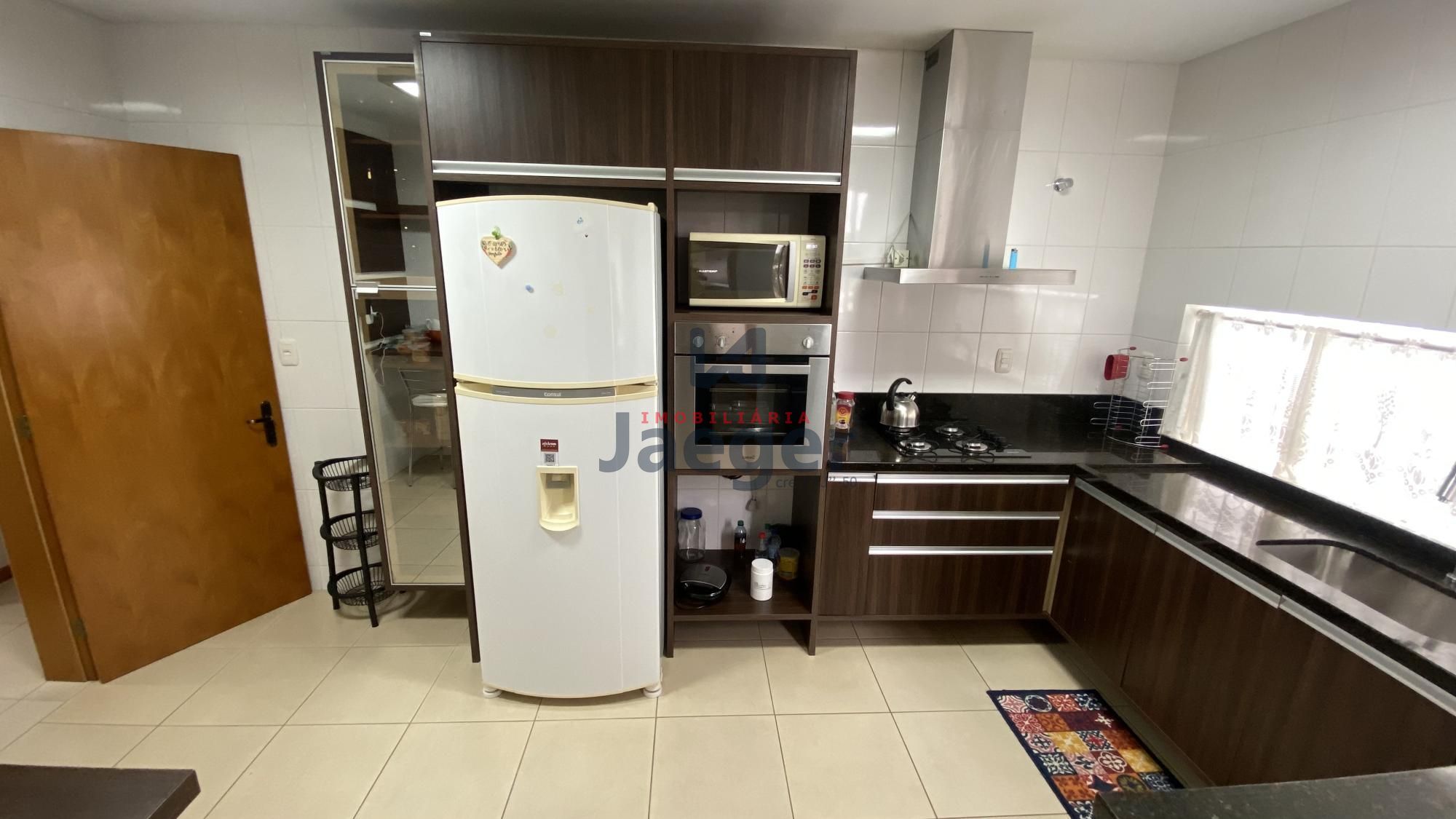 Apartamento à venda com 3 quartos, 226m² - Foto 14