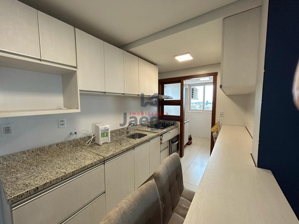 Apartamento à venda com 3 quartos, 126m² - Foto 4