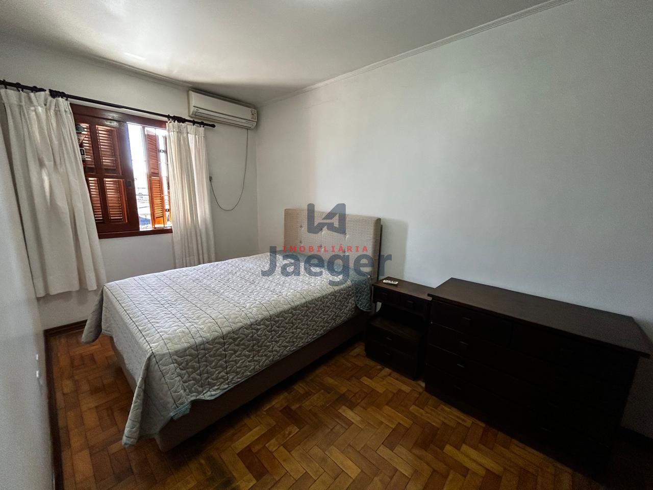 Casa à venda com 4 quartos, 247m² - Foto 12