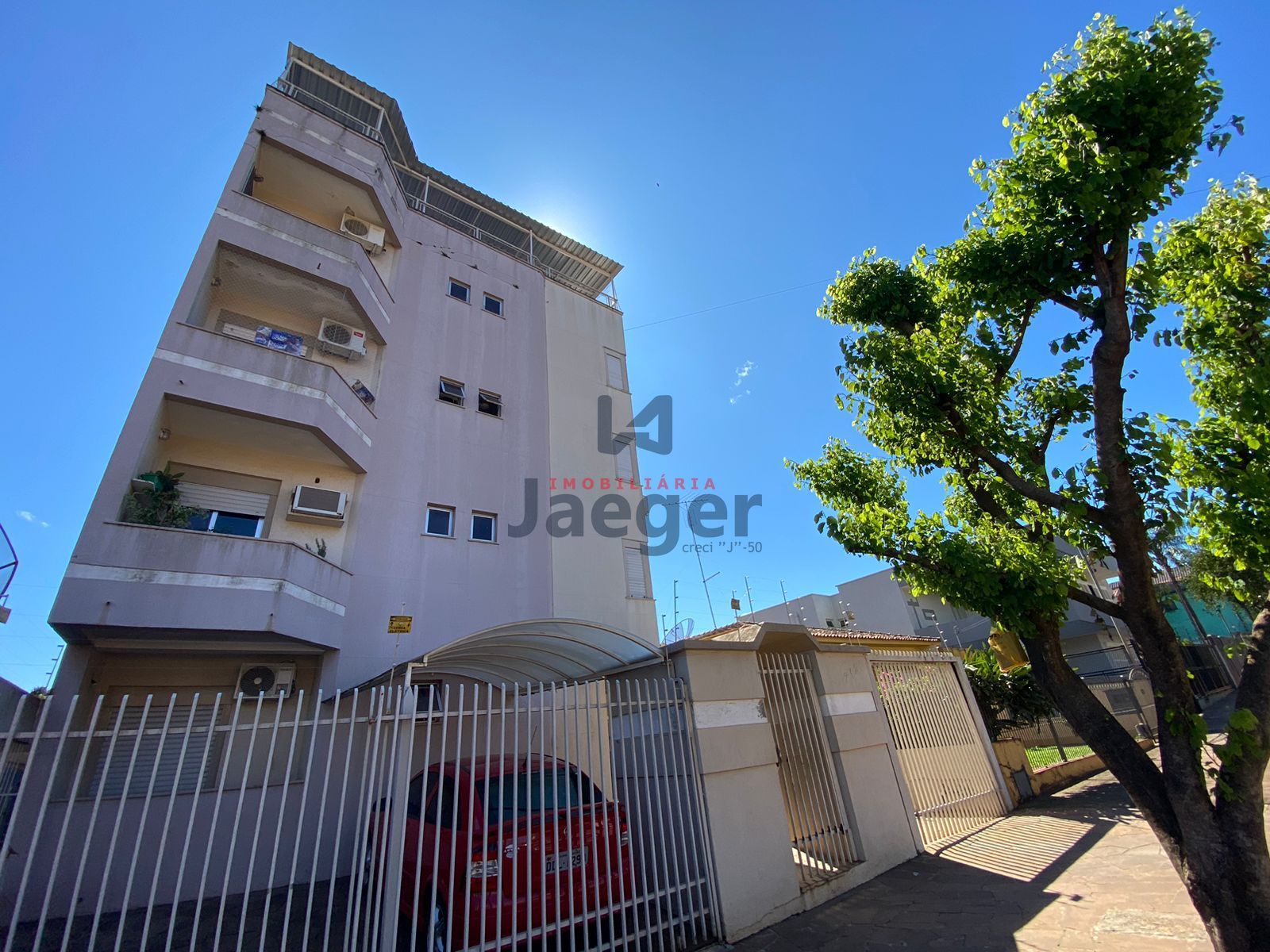 Apartamento à venda e aluguel com 2 quartos, 93m² - Foto 1