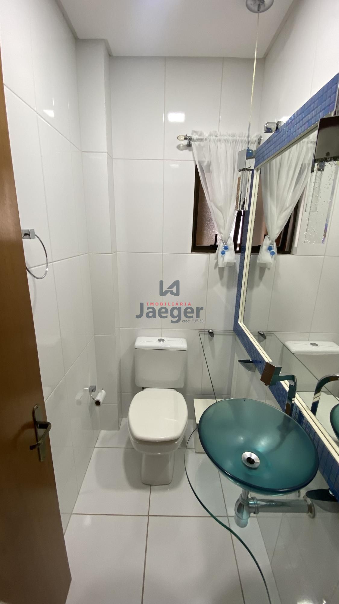 Apartamento à venda com 3 quartos, 226m² - Foto 17