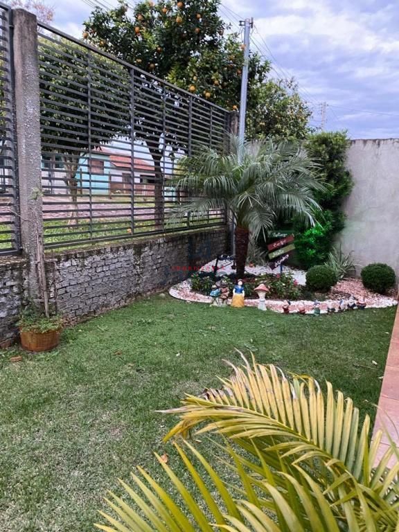 Casa à venda com 3 quartos, 158m² - Foto 3