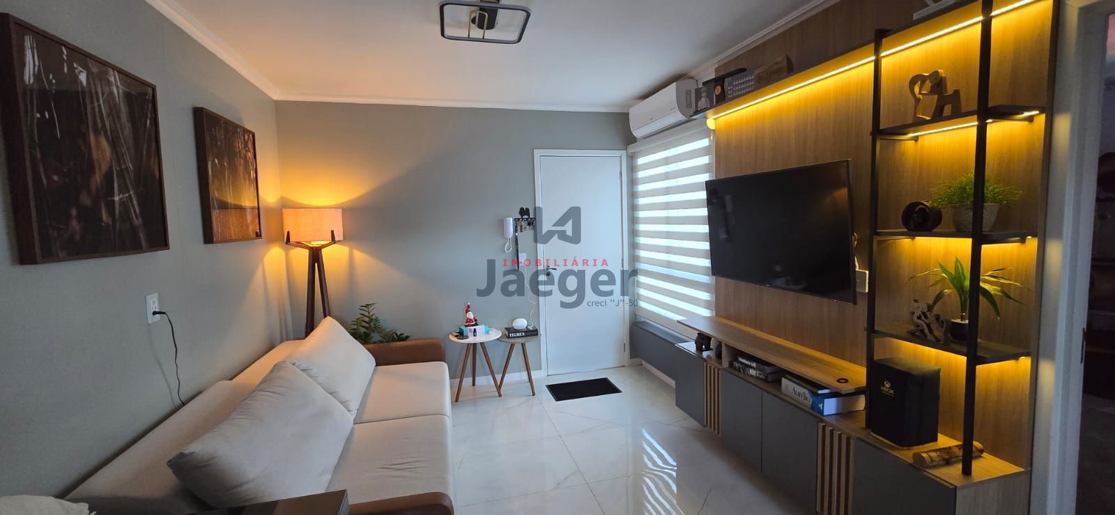 Apartamento à venda com 2 quartos, 55m² - Foto 1