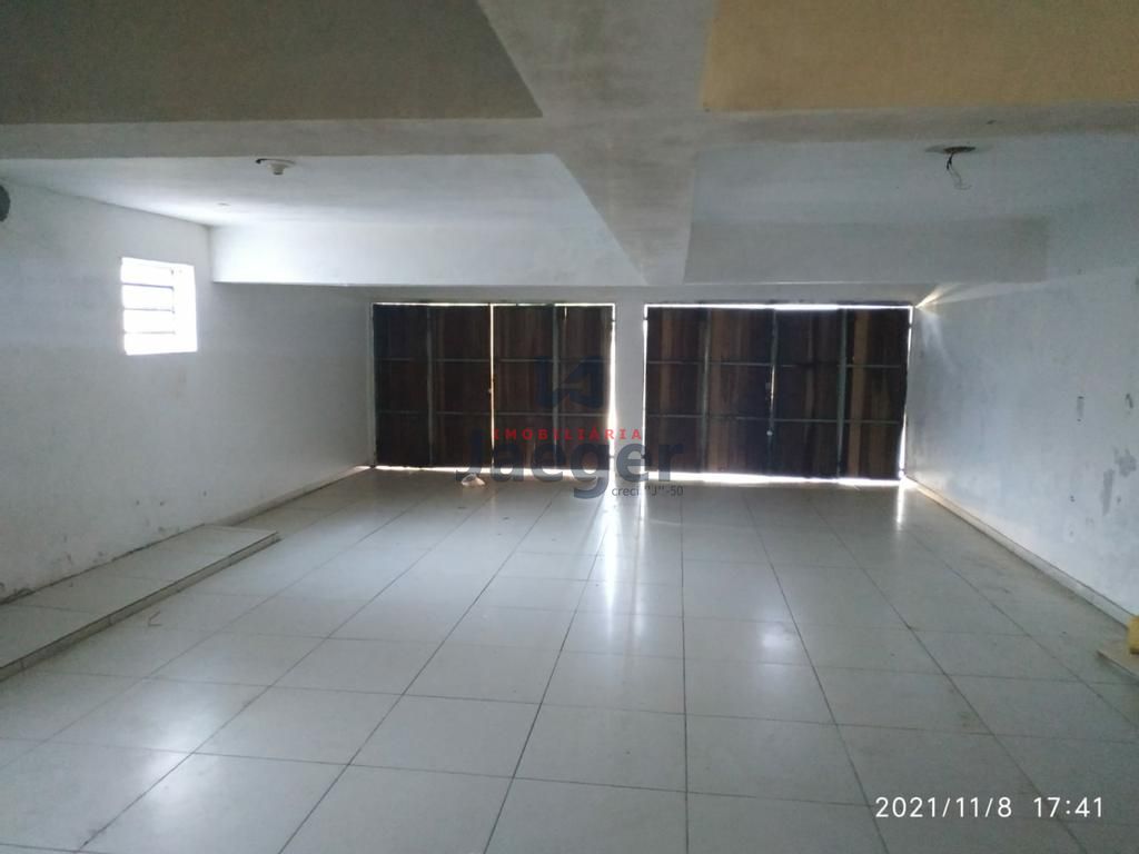 Casa à venda com 4 quartos, 260m² - Foto 11