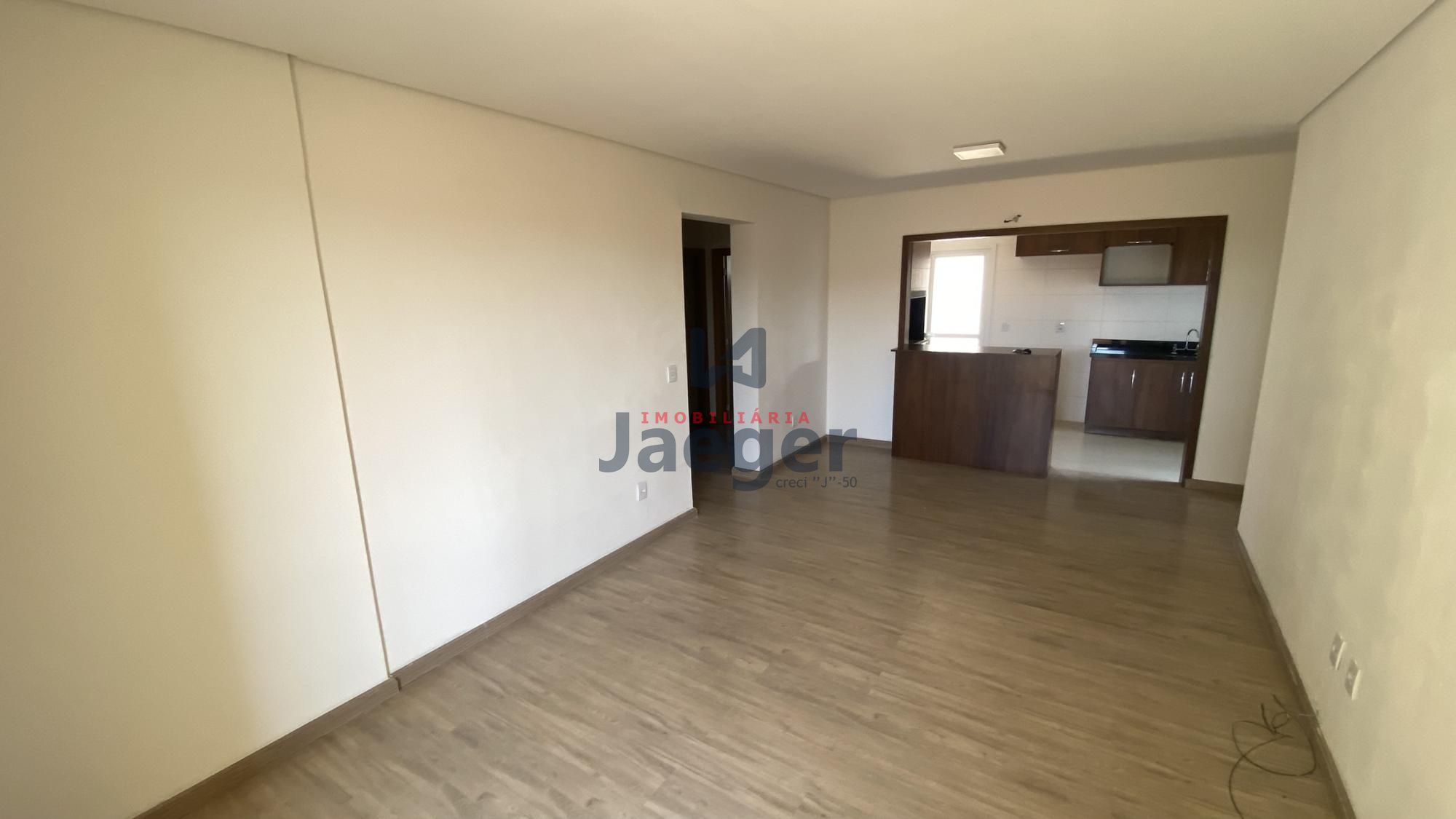 Apartamento à venda com 3 quartos, 176m² - Foto 1