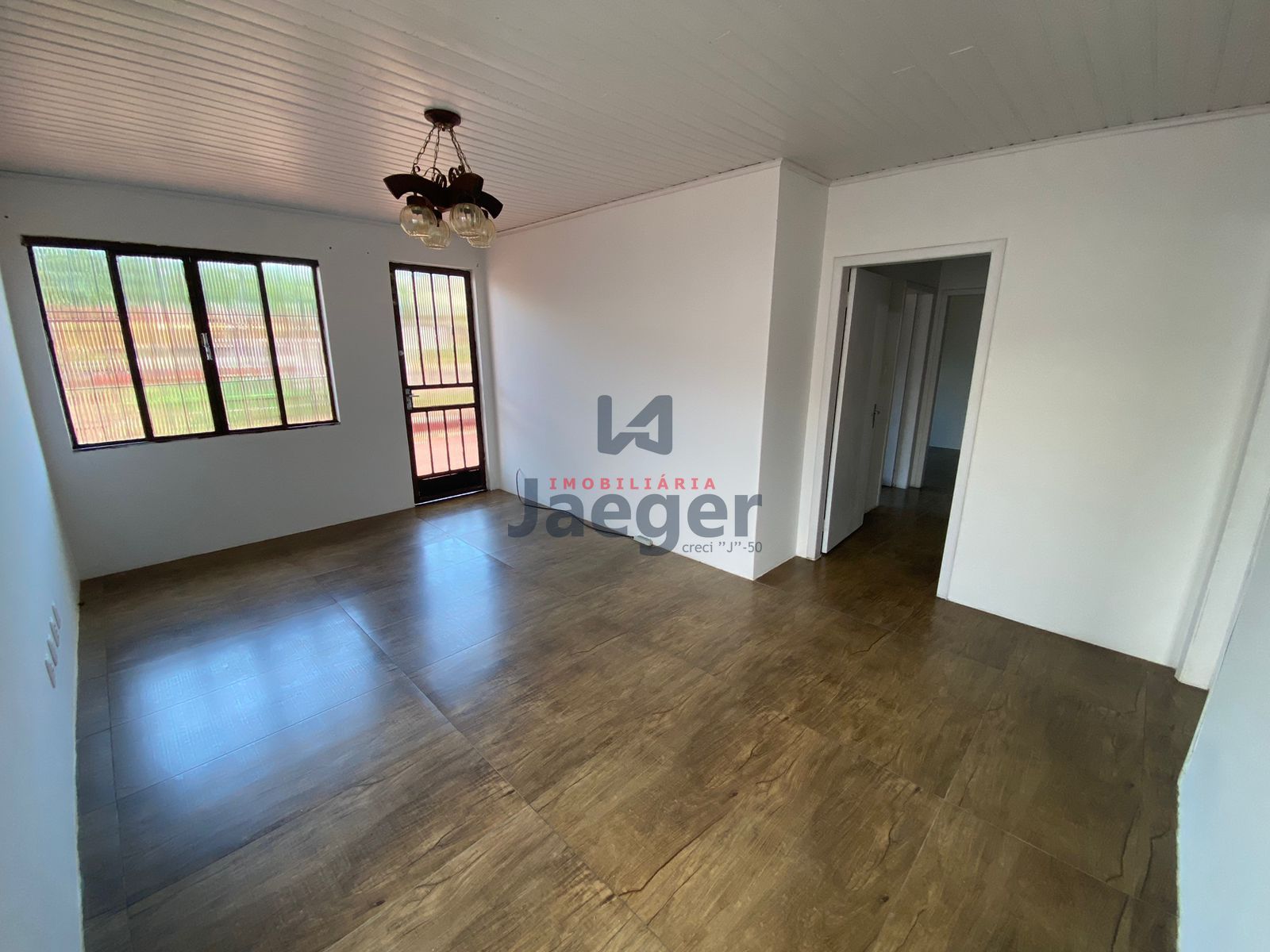 Casa para alugar com 3 quartos, 80m² - Foto 2