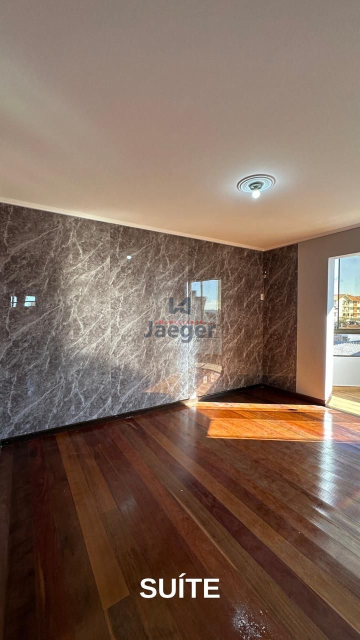 Apartamento, 3 quartos, 30 m² - Foto 1