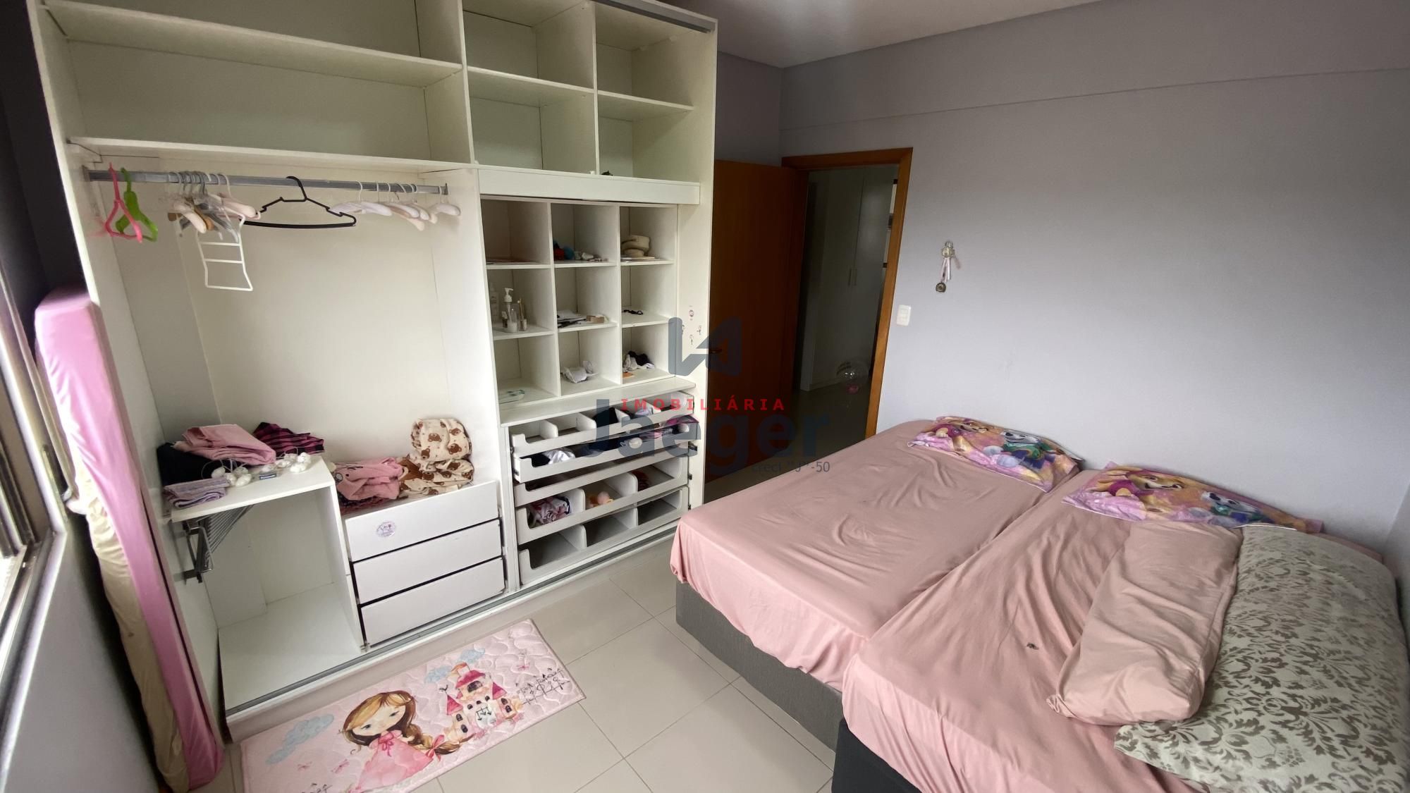 Apartamento à venda com 3 quartos, 226m² - Foto 25